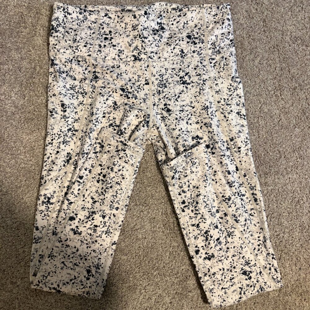 Athleta Salutation Leggings Medium